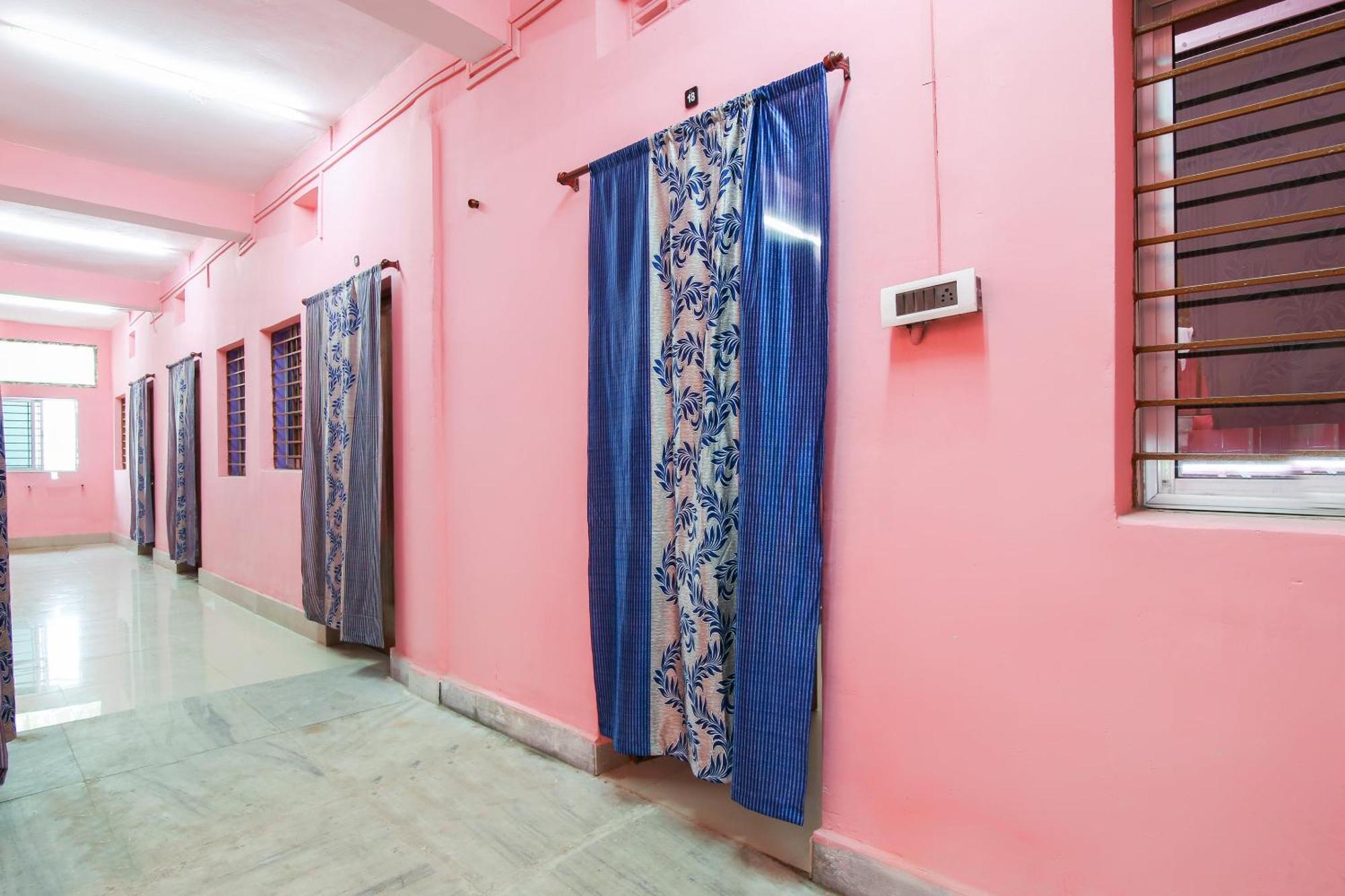 Collection O Nit More Adityapur Formerly Hotel Subheksha Jamshedpur Eksteriør bilde